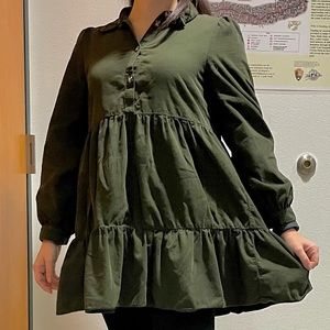 Zara | Dark green tiered trapeze dress with long sleeves